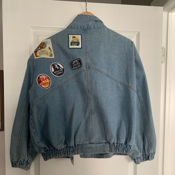 Vintage denim jackets with patches on back. - Picture 3 of 4